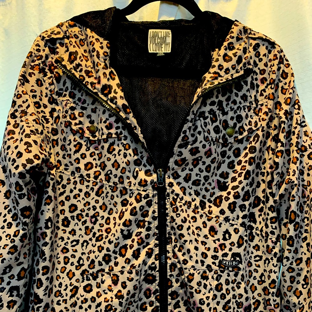 Volcom hooded windbreaker cheetah print